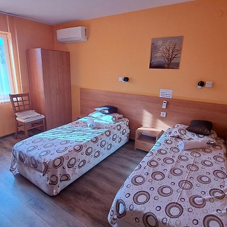 Hotel Toni Bukovlŭk Dış mekan fotoğraf