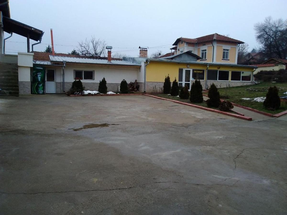Hotel Toni Bukovlŭk Dış mekan fotoğraf
