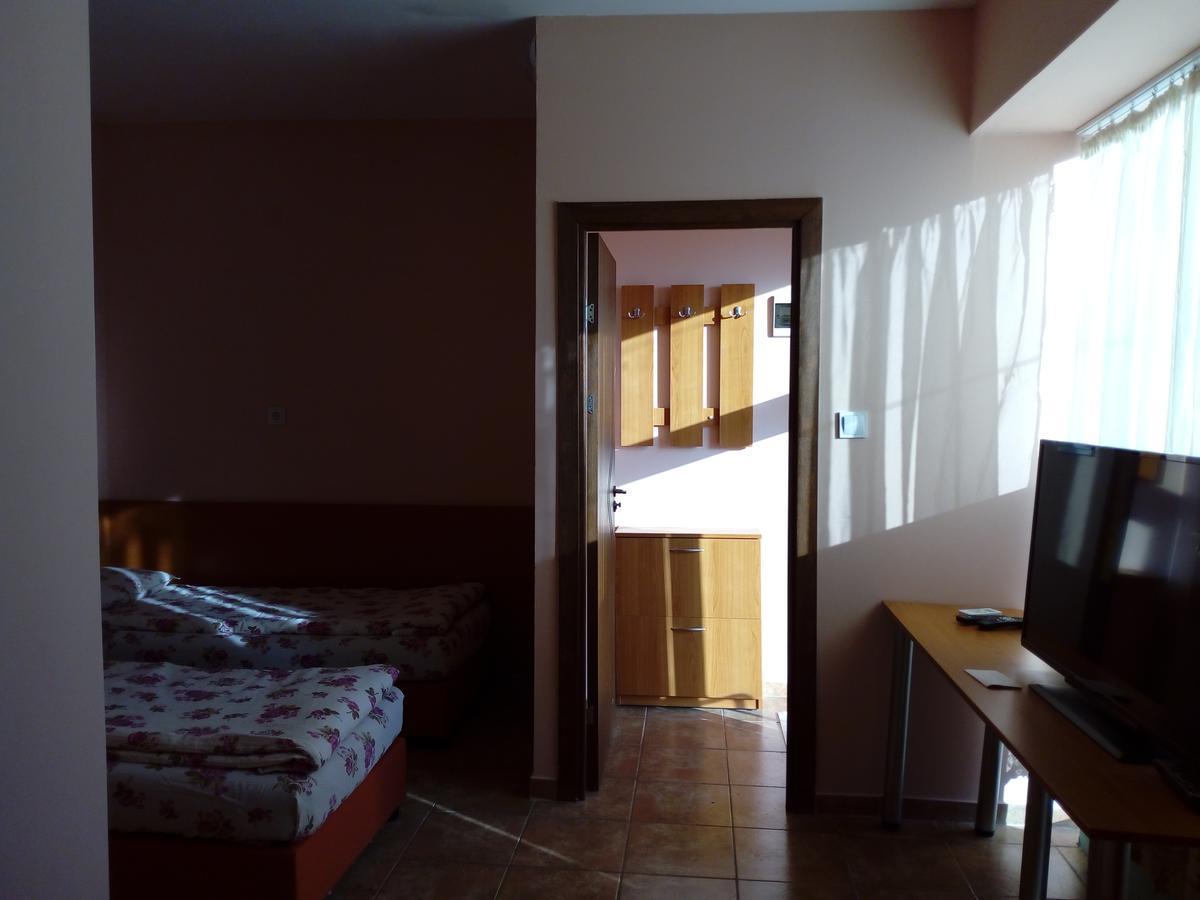 Hotel Toni Bukovlŭk Dış mekan fotoğraf
